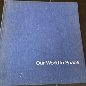 our world in space book, by robert mccall, isaac asimov, 1974 Hardcover